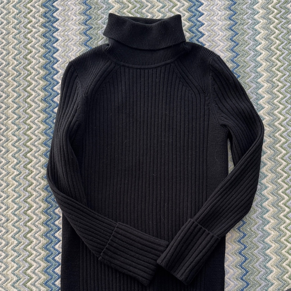 BNWT — club Monaco black wool turtleneck